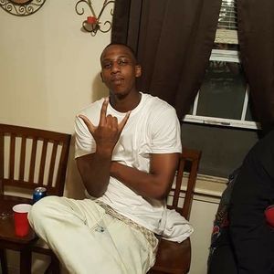 Meet your Posher, Derrick